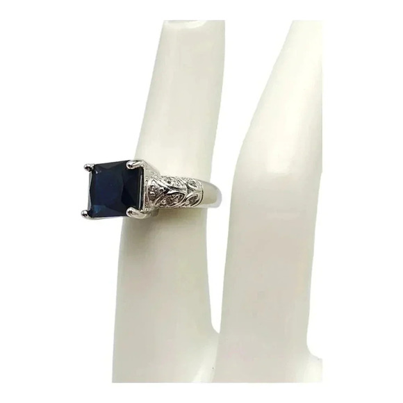 Square Shape Blue Faceted Crystal Victorian Style Ring Silver Tone Vintage Size6 - Picture 2 of 6